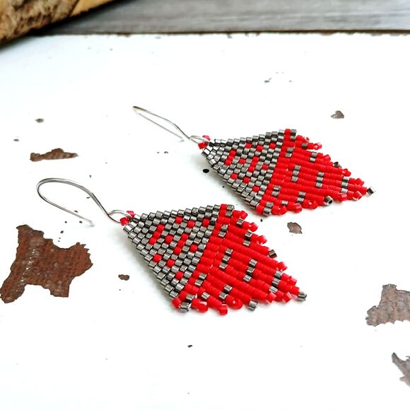 Boho Chic Beaded Fringe Dangle Earrings, Red & Grey Seed Bead Jewelry, 2" - Picture 4 of 8